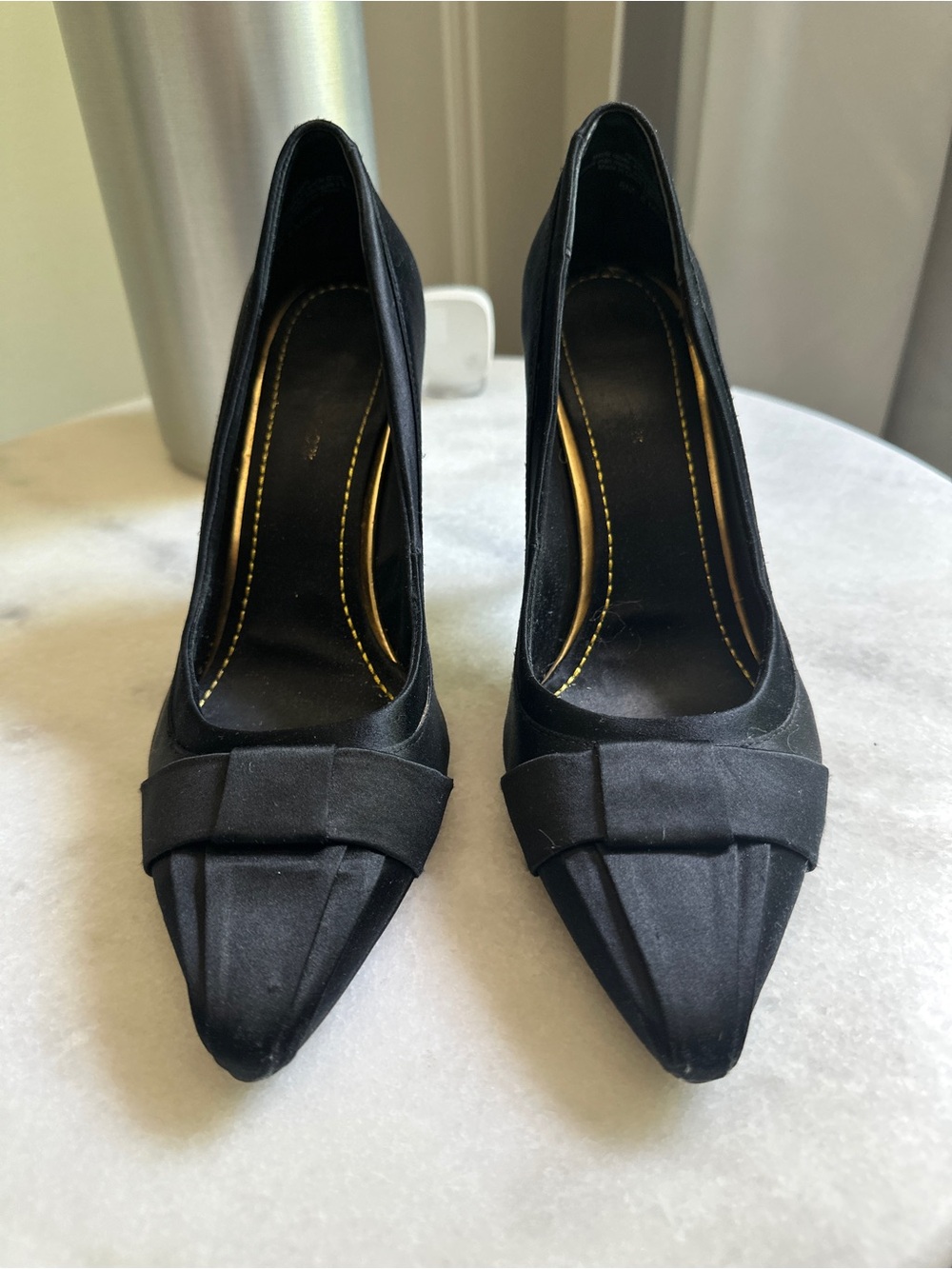 Jones New York Black Pointed Toe Satin Pumps with Bow Accent